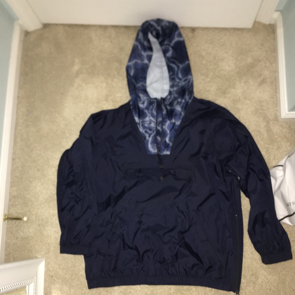 Gap raincoat